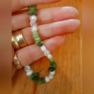 Handmade fresh water pearl and jade bracelet